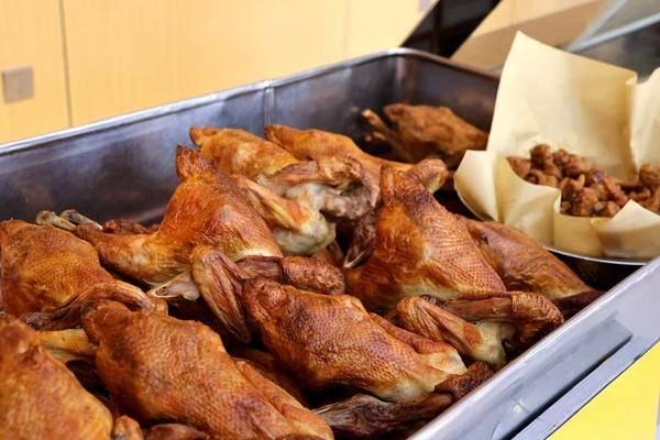 人心——平度古岘腊杆子烤鸡飘香齐鲁CQ9